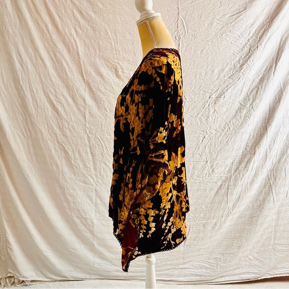 Natural Life Burnt-Out Velvet Open Front Long Shrug Top Burgundy One Size - Picture 2 of 10